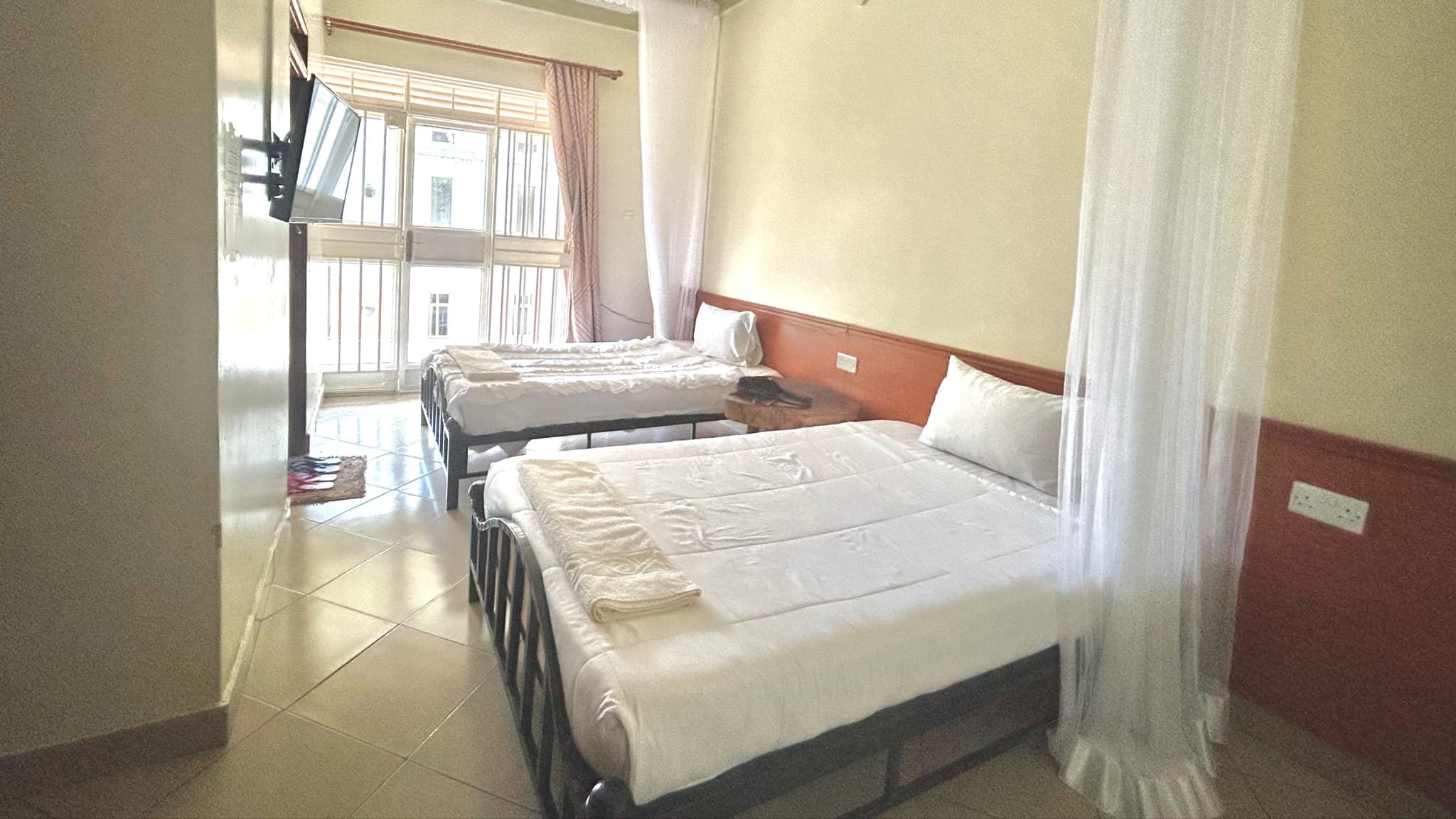 Room Image 3